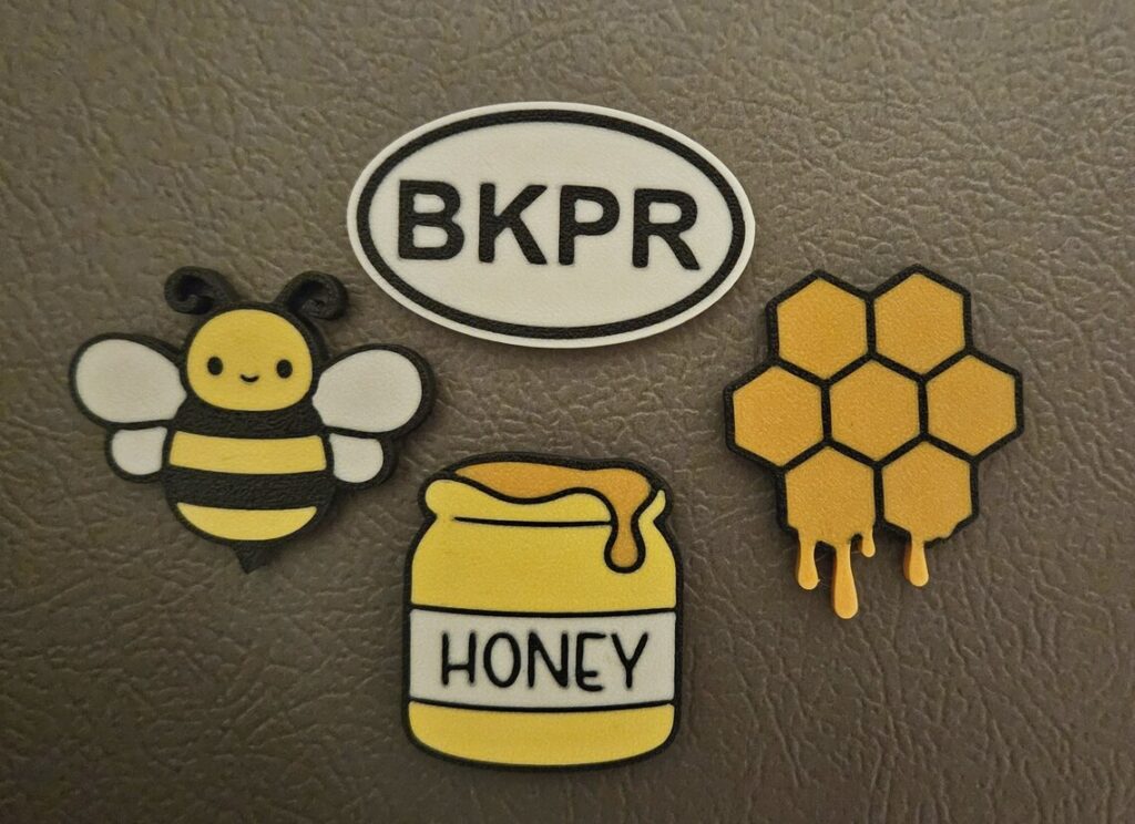 Bee Magnets Set